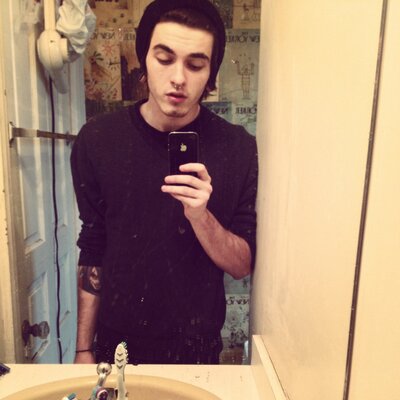 Profile Picture of John Chattin (@JohnnyC_215) on Twitter