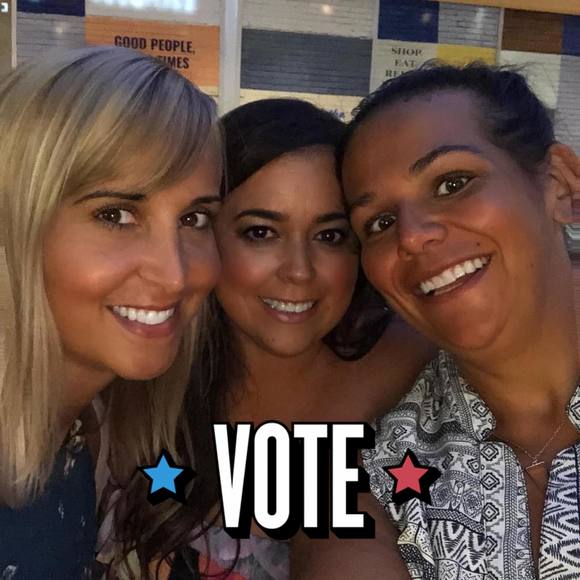 Profile Picture of Robin Cottingham (@robin1228) on Poshmark