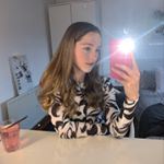 Profile Picture of TESS BENNETT 🪐 (@tessbennett25) on Instagram