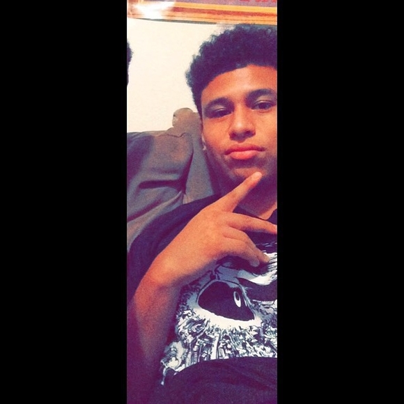 Profile Picture of Demarko Bobo (@realbobizzle) on Poshmark