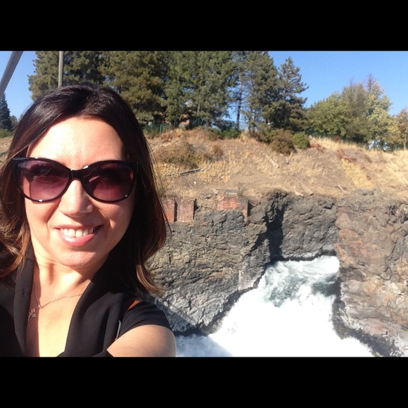 Mayya Blackham - Poshmark Profile Picture of Mayya Blackham (@mymayyakbl) on Poshmark