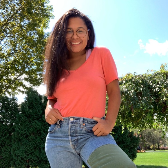 Profile Picture of Christina Fuehrer (@christina4800) on Poshmark