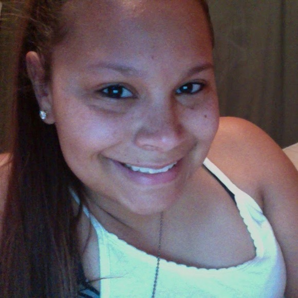 Jazmon Mccune-flenoy - Poshmark Profile Picture of Jazmon Mccune-flenoy (@jazmon_m) on Poshmark