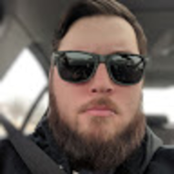 Profile Picture of Tyler Hoerter (@tylerhoerter) on Poshmark