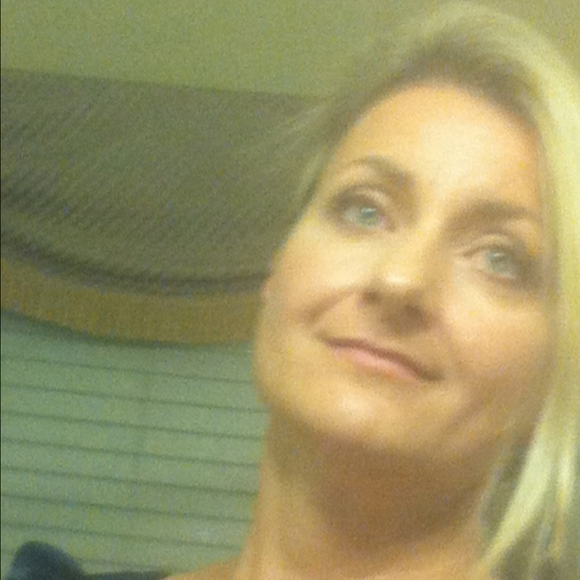 Profile Picture of Stromblad Ulrika (@ulli) on Poshmark