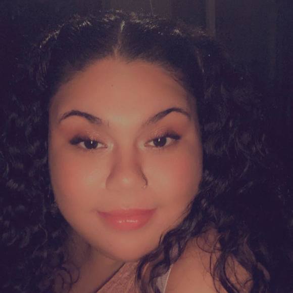 Profile Picture of Yazmin Sanchez (@yazminsanchez) on Poshmark