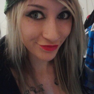 Profile Picture of Alexandra Hayden (@houdini_love) on Twitter