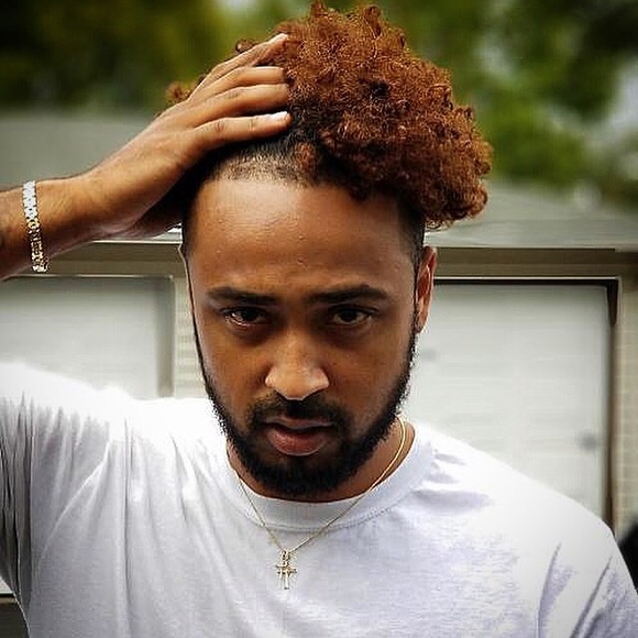 Profile Picture of Mike Simmons (@moneymike1019) on Poshmark