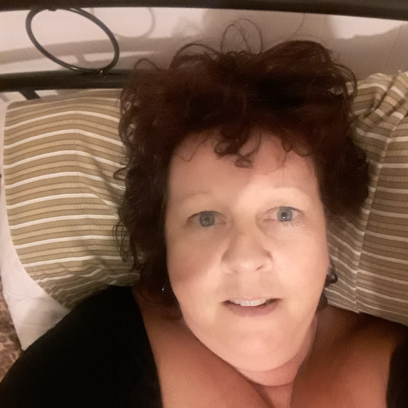 Profile Picture of Jane Otton (@blueeyedbabygir) on Poshmark