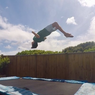 Profile Picture of Thomas Gordon-Crosby (@backflipboy3) on Twitter