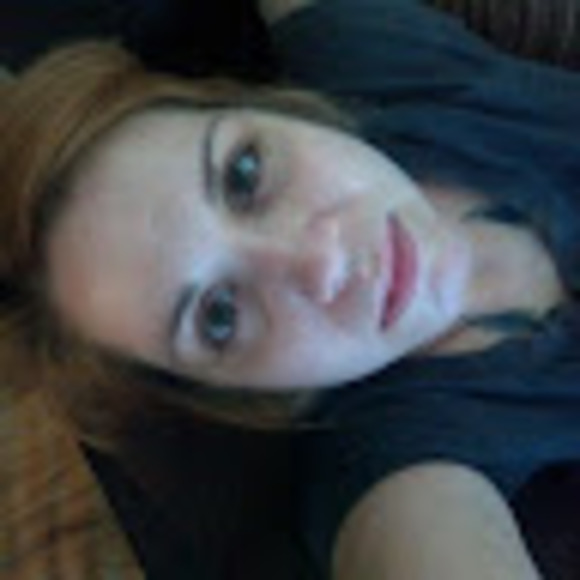 Profile Picture of Alexandra Sabato (@starrpeach) on Poshmark