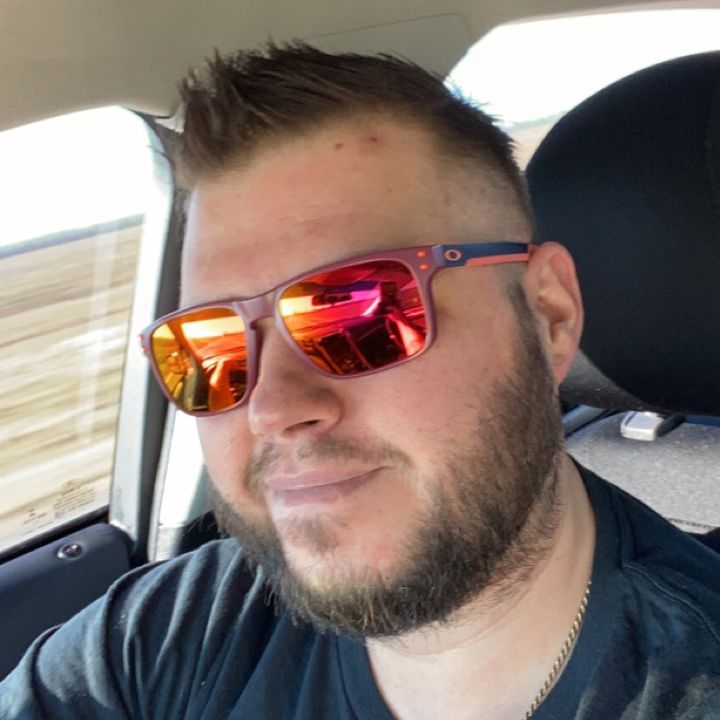 Profile Picture of Scott Hensley (@@tatted_up_daddy_45) on Tiktok