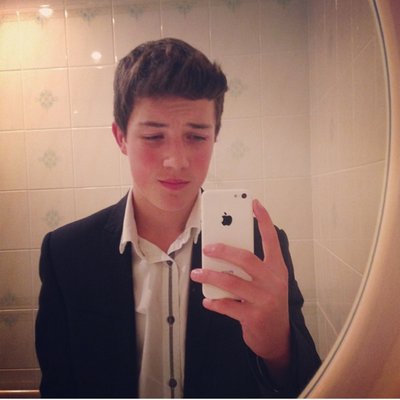 Profile Picture of Joe Wagg (@JoeWaggyWagg) on Twitter