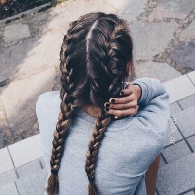 Profile Picture of Isabella Roberts (@bella_bcn) on Twitter