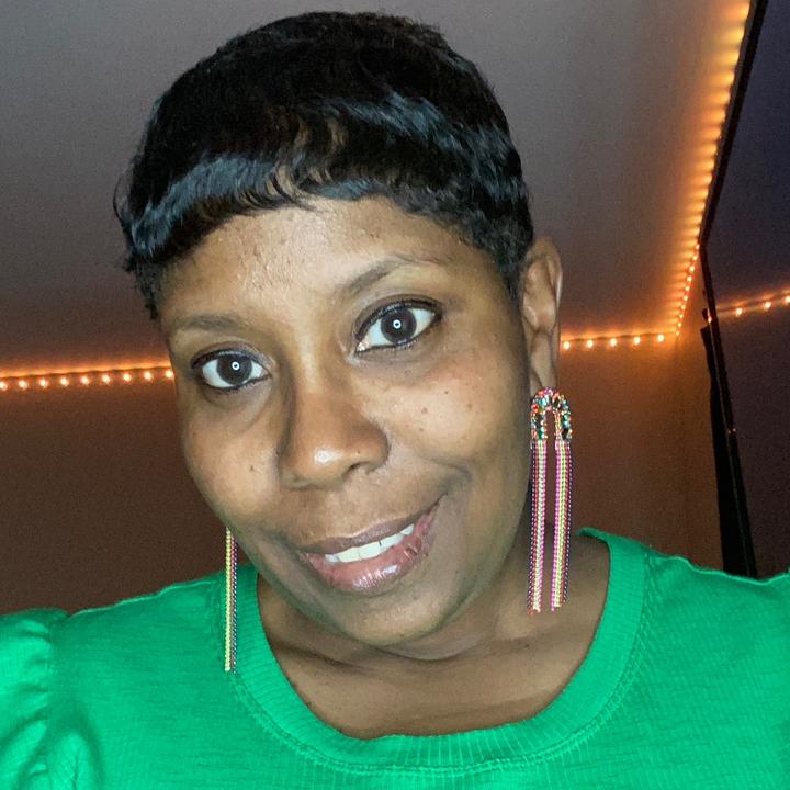 Profile Picture of Stephanie (@davondra79) on Tiktok