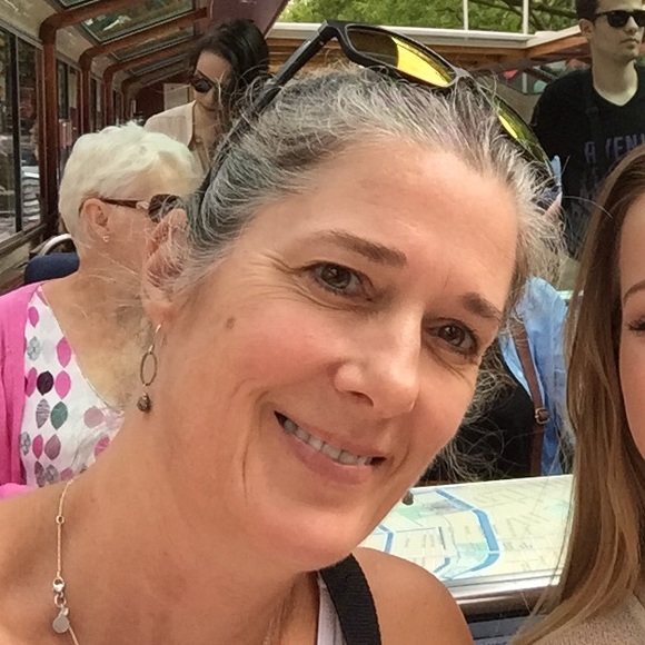 Profile Picture of Joan Olbrantz (@jolbra) on Poshmark