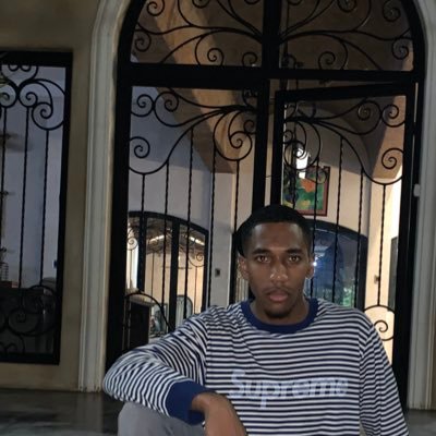 Profile Picture of Guess Ill Watch Basketball 🤕 (@RoyGotTheJuice) on Twitter