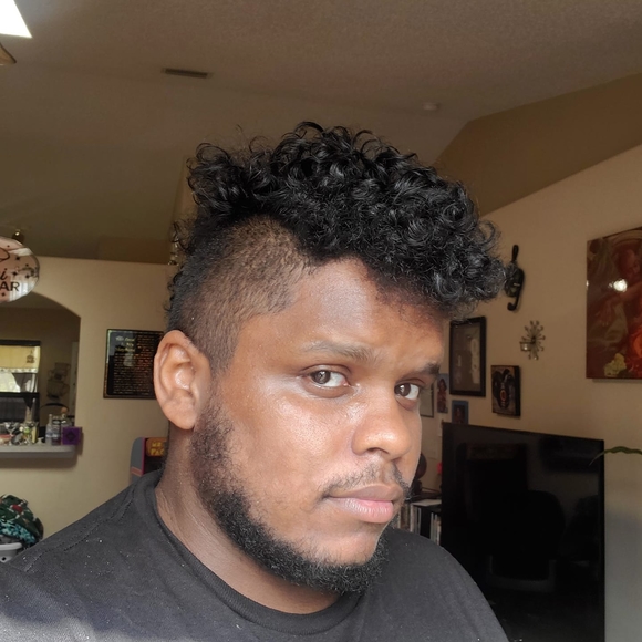 Profile Picture of Derrick Fitzpatrick (@d0wns0uth14) on Poshmark