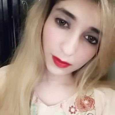 Profile Picture of Anum Shah (@anumshah21) on Twitter