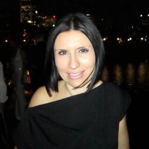 Profile Picture of Katherine Ellingsen (@katherineelling) on Poshmark