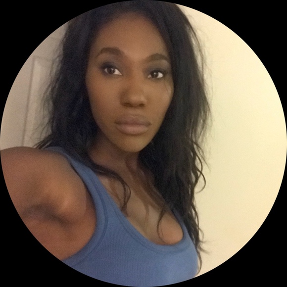 Profile Picture of Alyssa Archie (@alyssa_ama248) on Poshmark