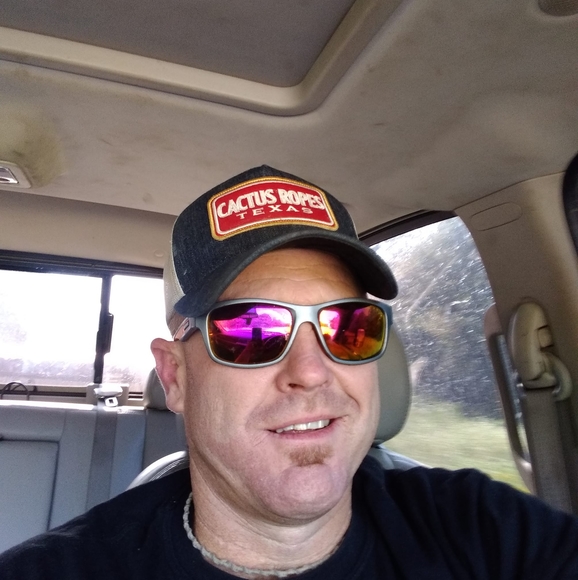 Profile Picture of Kenneth Coffee (@kennethcoffee) on Poshmark