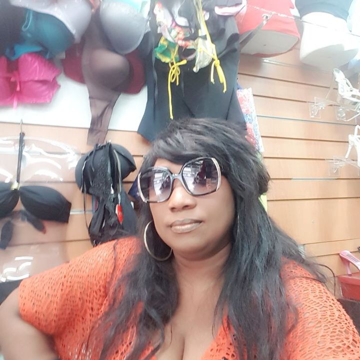 Profile Picture of tertuliennéhémie (@tertulien) on Tiktok