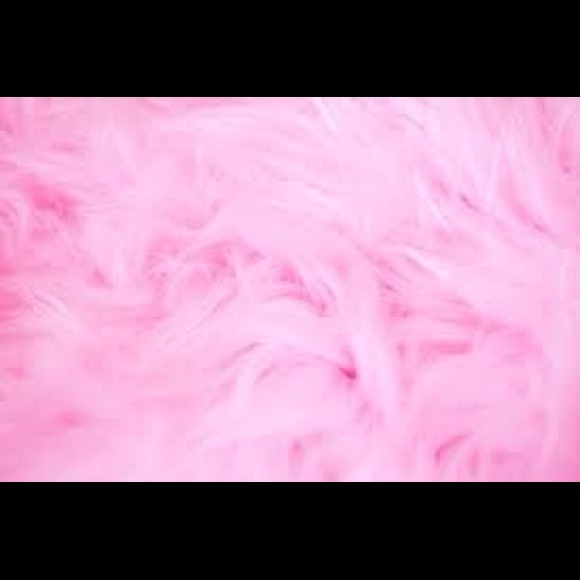 Profile Picture of Bobbie Price (@bobbieprice124) on Poshmark