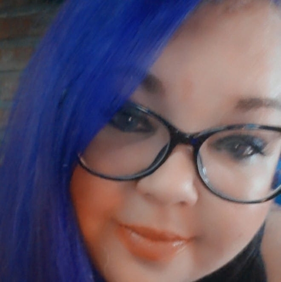 Profile Picture of Daryll Johnson (@livingpixiej) on Poshmark