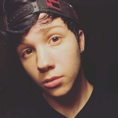 Profile Picture of Marcus D. Schlicher (@jr6100mark_mark) on Twitter