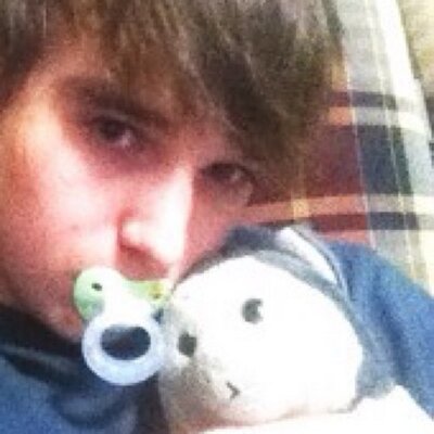 Profile Picture of Andrew Isley (@mommysbabyboy) on Twitter