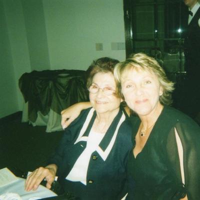 Profile Picture of Pat Ridings (@childinparis) on Twitter