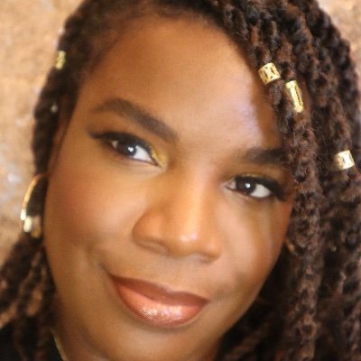 Profile Picture of April M. Chaney (@LirpaMakeup) on Twitter
