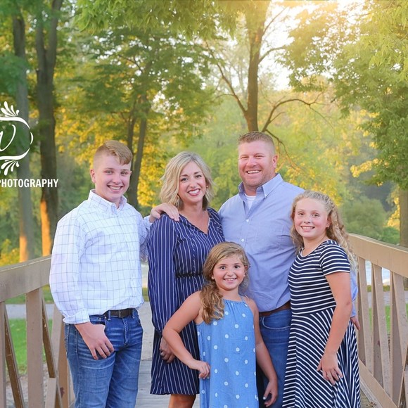 Ryan carly Zeiter - Poshmark Profile Picture of Ryan carly Zeiter (@carlyl1582) on Poshmark