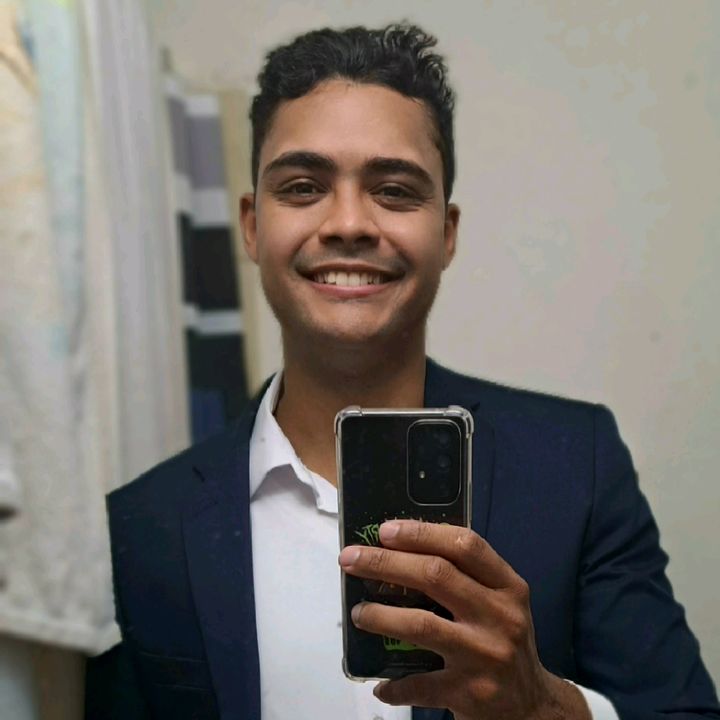 Profile Picture of Carlo Guliano (@carloguliano) on Tiktok