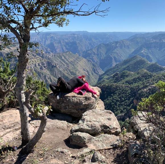 Profile Picture of Lorena Diaz (@lodiaz1991) on Poshmark