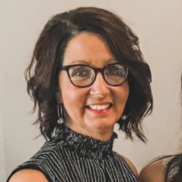 Profile Picture of Andrea Zahnd (@missbaby88) on Poshmark