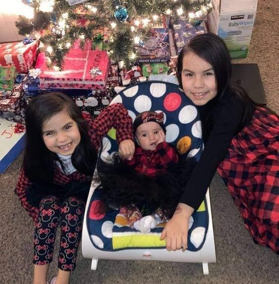 Profile Picture of Leticia Zepeda (@leticia300) on Poshmark