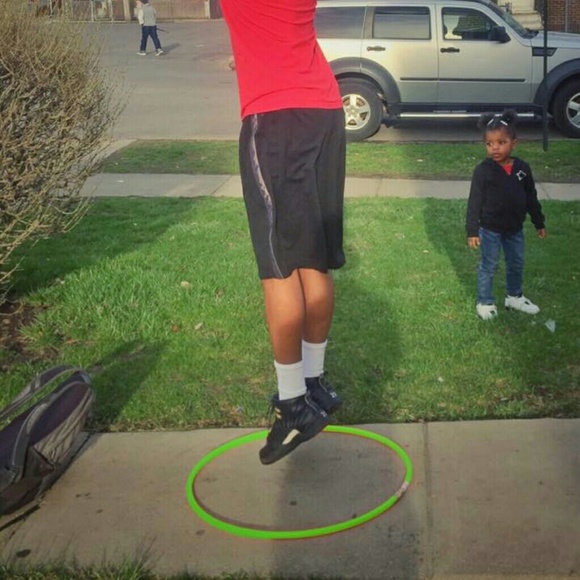 Profile Picture of Floyd Razon (@razon229) on Poshmark