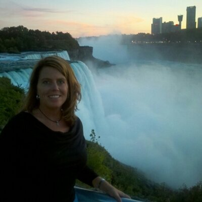 Profile Picture of Heather Welch (@ksathrt) on Twitter