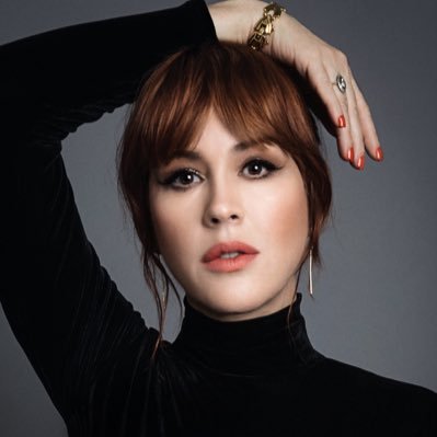Profile Picture of Molly Ringwald (@MollyRingwald) on Twitter