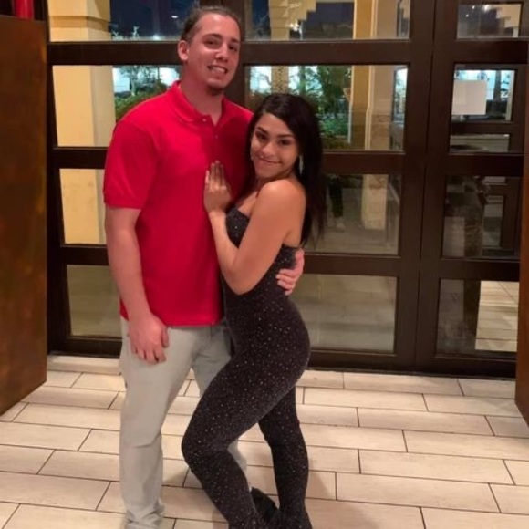 Profile Picture of Hunter Fulton (@bigdaddy_h1300) on Poshmark