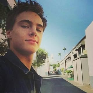 Profile Picture of Zac Chase (@zacharychase_) on Instagram
