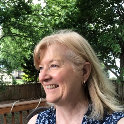 Profile Picture of Lisa Barrett (@Leeza_B) on Twitter