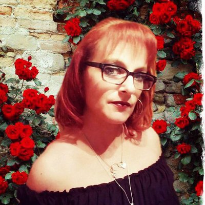 Profile Photo of Angela Chamberlain (@Froofy410) on Twitter