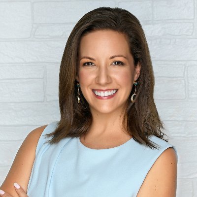 Profile Picture of Sandra Perez (@SandraMPerez) on Twitter