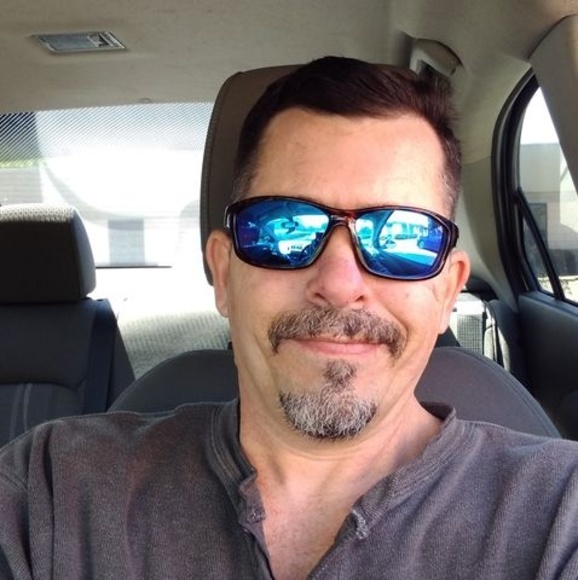 Profile Picture of David Highlander (@davidhighlander) on Poshmark