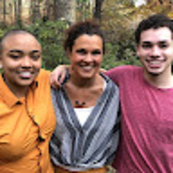 Profile Picture of Kris Lysaker (@kmlysaker) on Poshmark