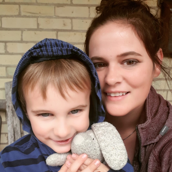 Profile Picture of Kate Warkentin (@warkentinjk) on Poshmark