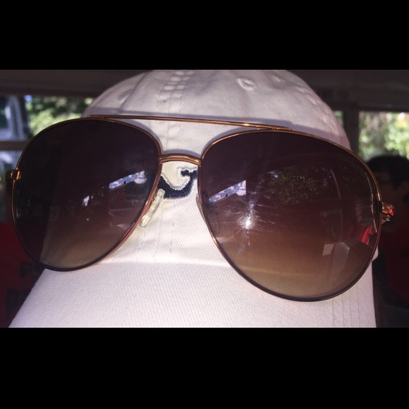 Profile Picture of Mackenzie Duffy (@mackenzieduffy_) on Poshmark